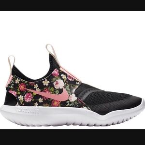 NWT Nike Girls Floral Flex Runner Shoes 3